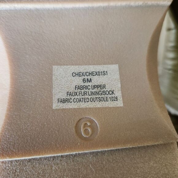 Steve Madden Chex Gold Metallic Quilted Slippers Faux Fur Lining Size 6 NIB - Picture 9 of 10
